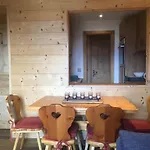 Apartamento Mountain View Cosy, Comfortable 1 Bed-room Luxury *